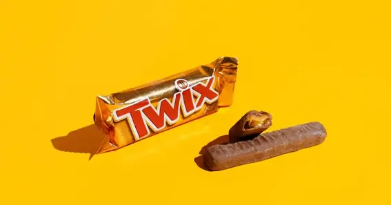 Flavour difference between left Twix and right Twix