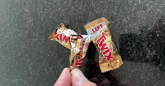 Are left and right twix the same